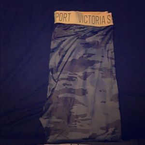 Camo leggings